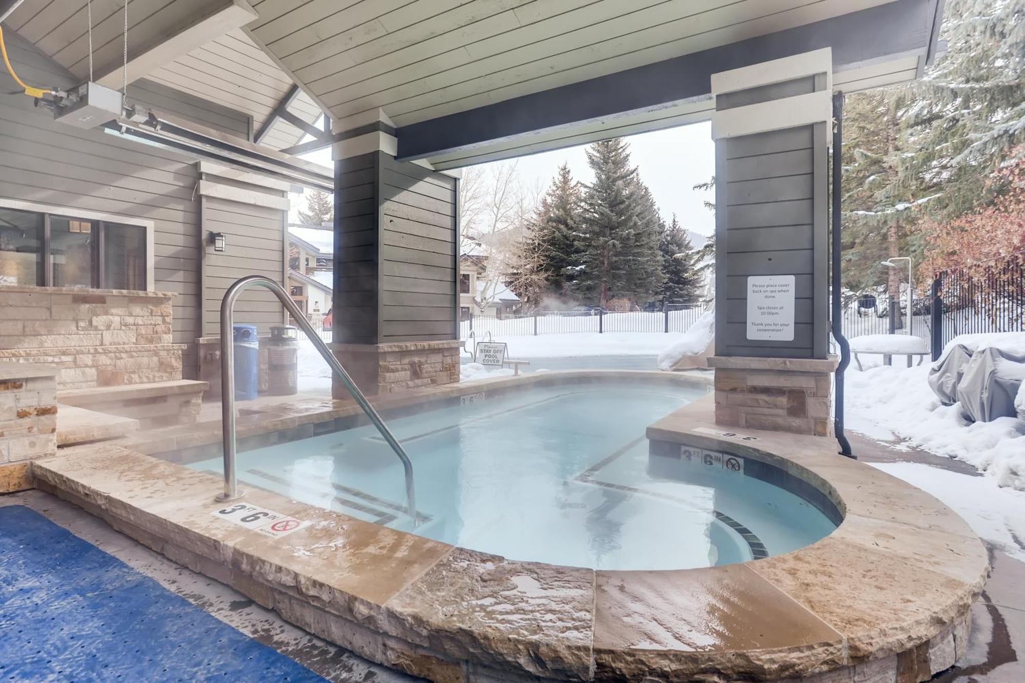 Ridgepoint Townhome 198 By East West Hospitality Beaver Creek Luaran gambar
