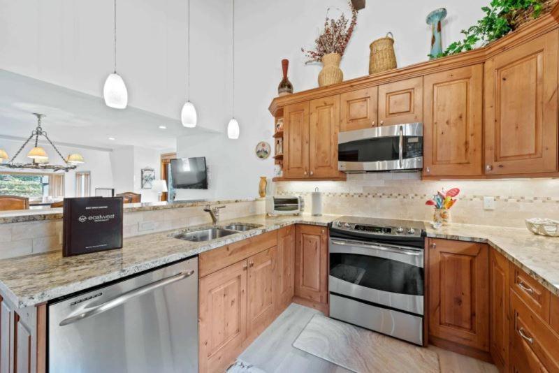 Ridgepoint Townhome 198 By East West Hospitality Beaver Creek Luaran gambar